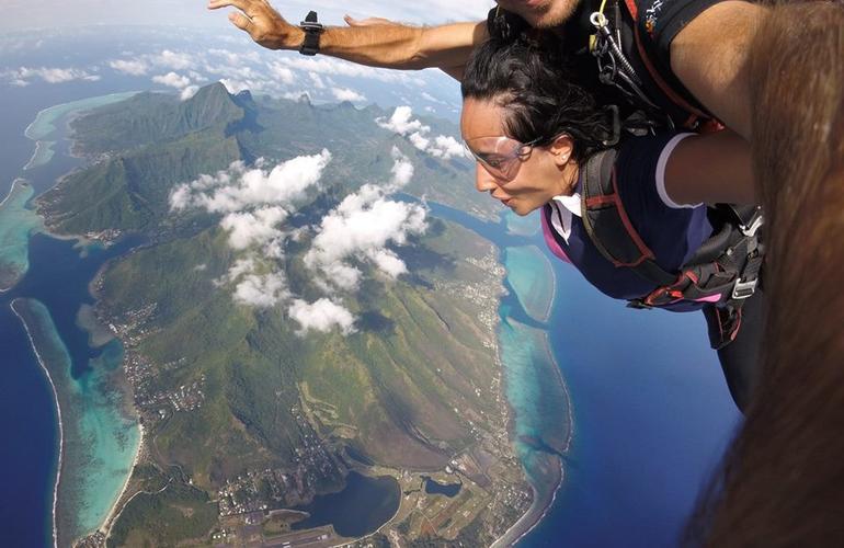 Parachute ascensionnel à Bora Bora - Réservez au meilleur 
